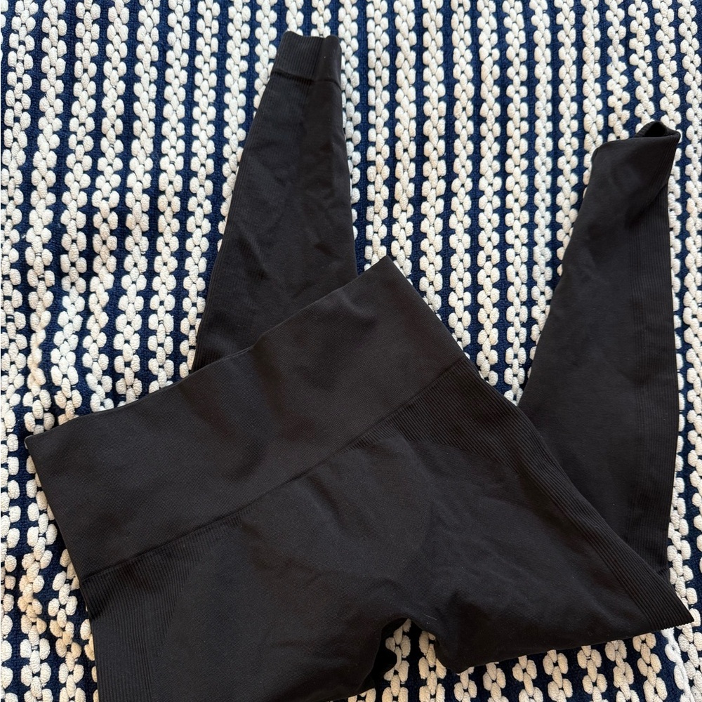 Sculptflex leggings size M